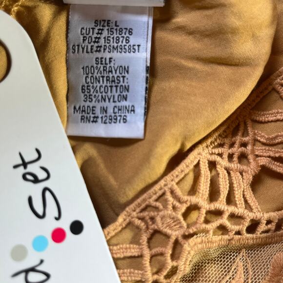 Mind Set By XCVI Top Womens Large Yellow Lace Crochet V-Neck Boho Festival NEW - Picture 6 of 9